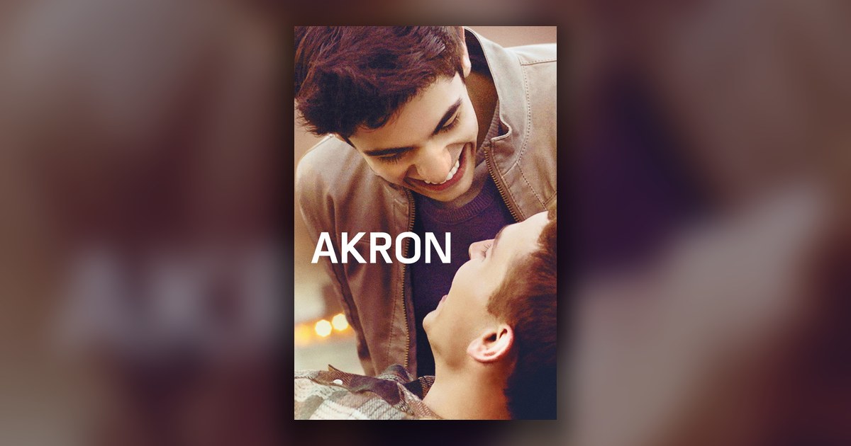 Un secret de trop (Akron) : Benny et Christopher, deux étudiants amoureux face au secret de leurs familles